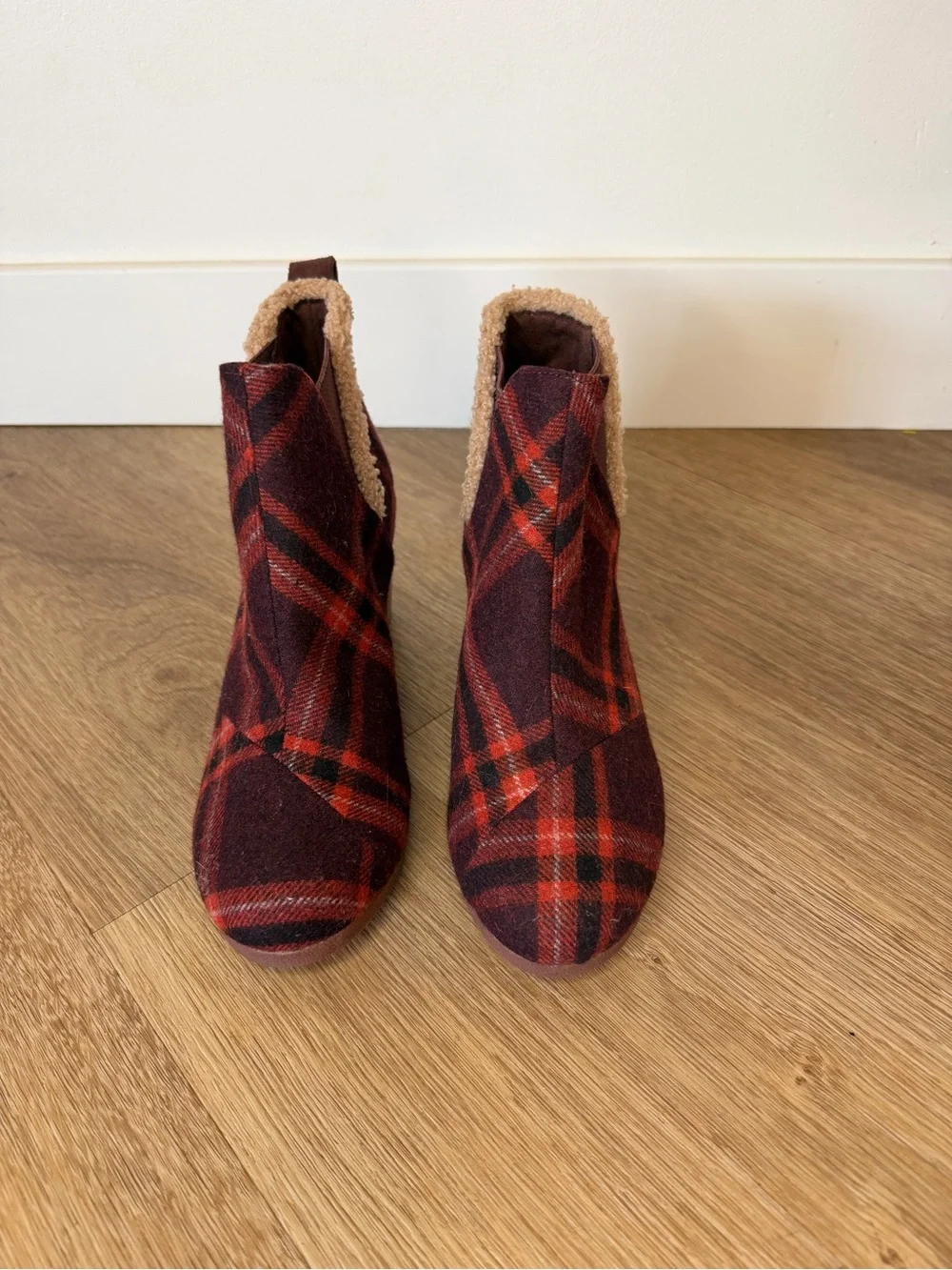 TOMS Plaid Wedge Ankle Booties in Burgundy and Red - Women size 6 fall winter